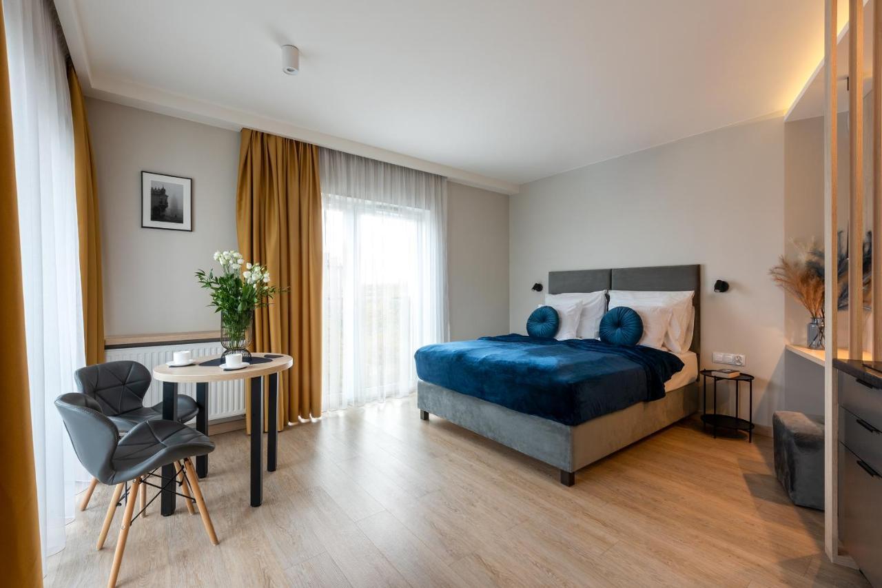 Inpoint Apartments G11 Near Old Town & Kazimierz District & Parking Option Краків Екстер'єр фото