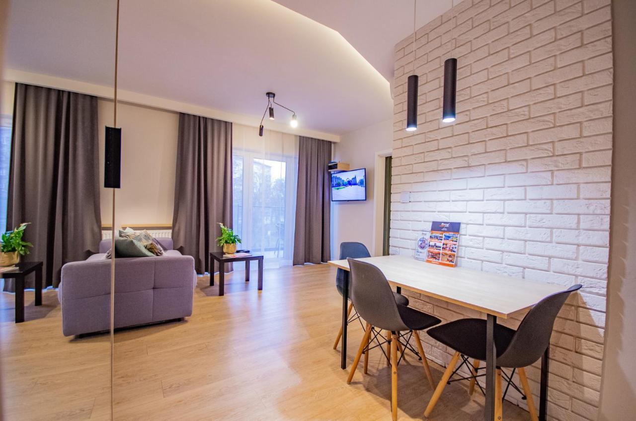 Inpoint Apartments G11 Near Old Town & Kazimierz District & Parking Option Краків Екстер'єр фото