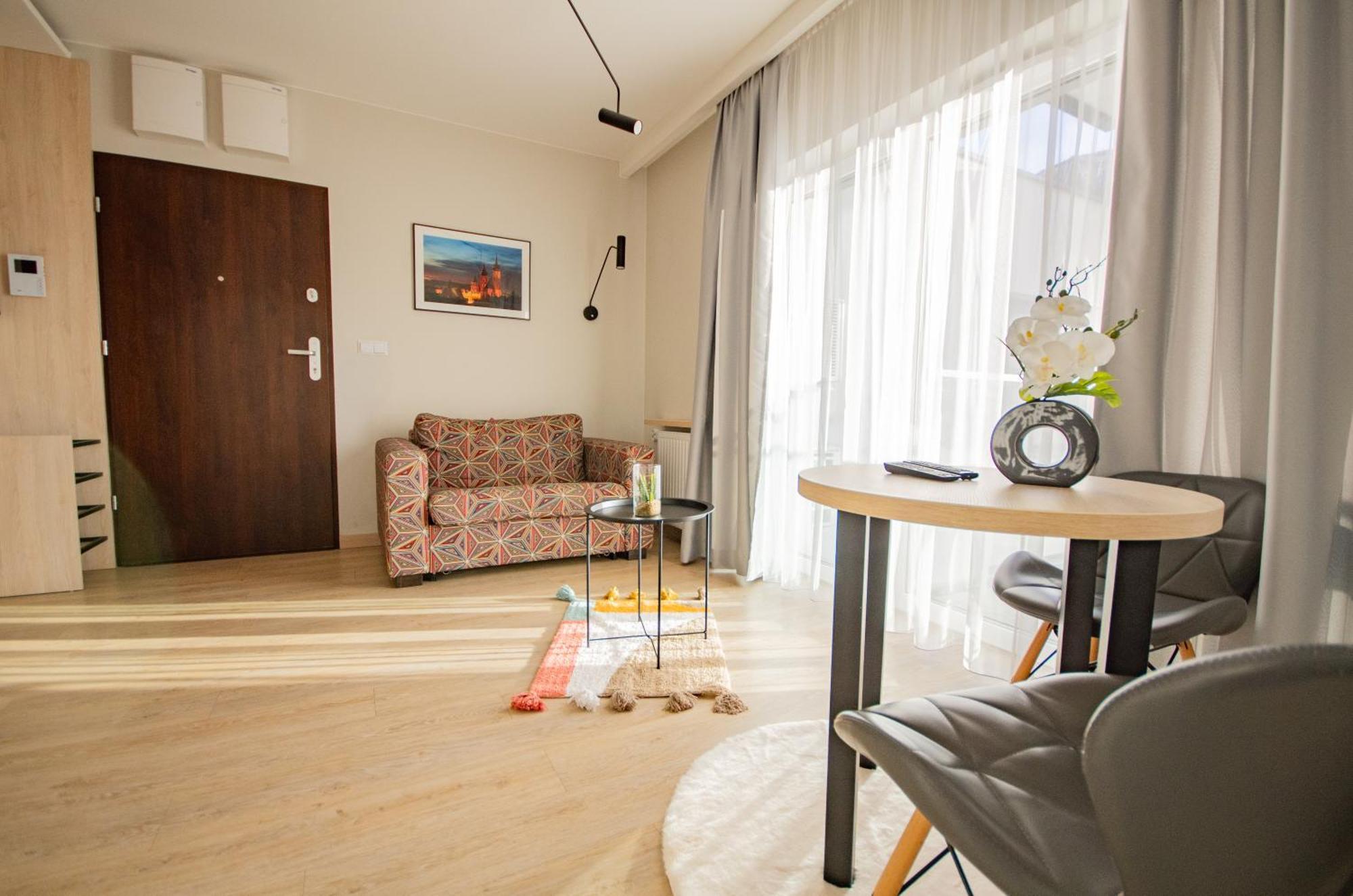 Inpoint Apartments G11 Near Old Town & Kazimierz District & Parking Option Краків Екстер'єр фото